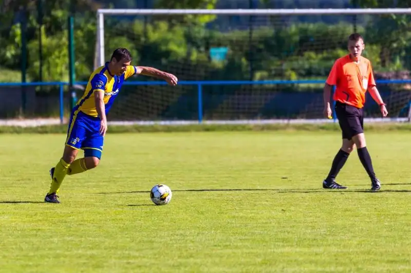 TJ Slovan Hradištko : Povltavská fotbalová akademie C 4:2 (2:2)