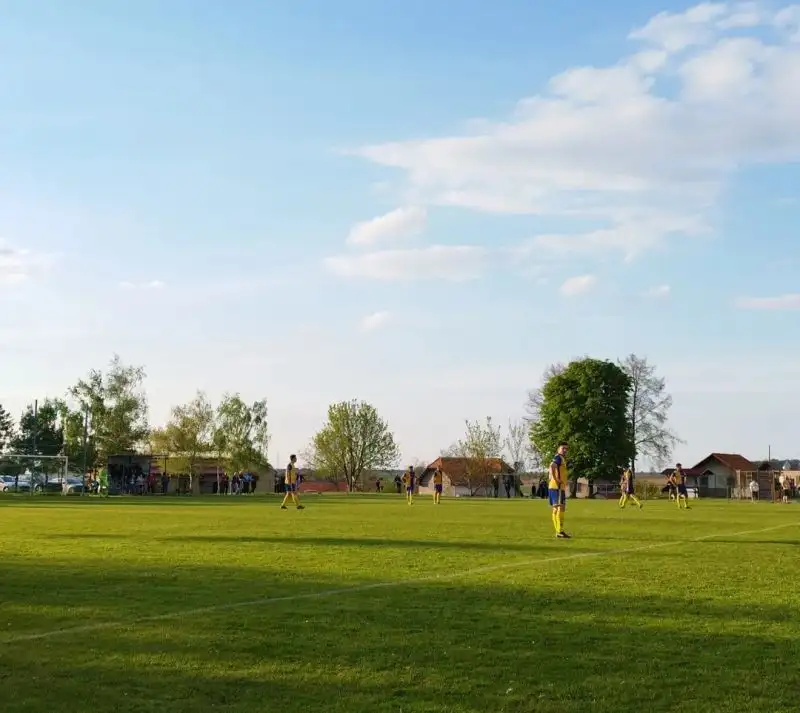 TJ Okrouhlo : TJ Slovan Hradištko 2:6 (1:2)