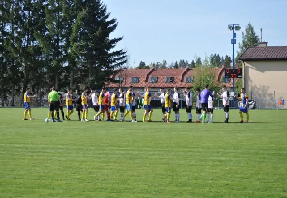 TJ Slovan Hradištko : TJ Sokol Červený Ůjezd 2:2 (1:0)